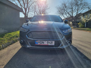 Ford Fusion foto 5