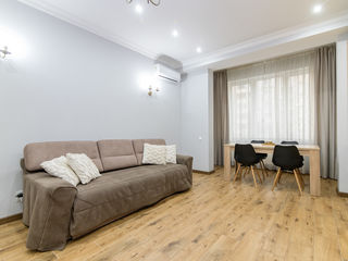 Apartament cu 2 camere, 65 m², Centru, Chișinău foto 4