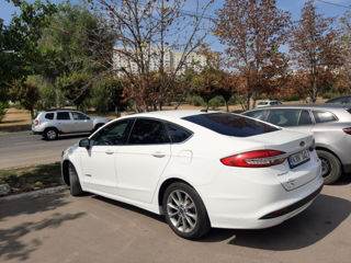 Ford Fusion foto 4