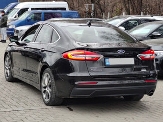 Ford Fusion foto 5