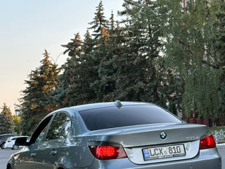 BMW 5 Series foto 8