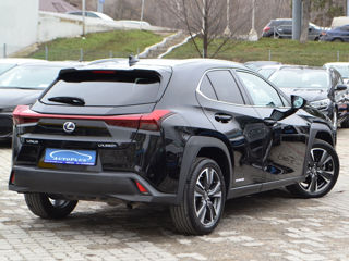 Lexus UX foto 3