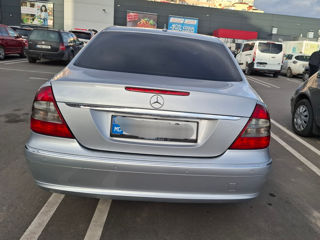 Mercedes E-Class foto 4