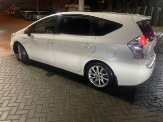 Toyota Prius + foto 4