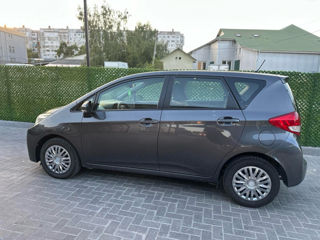 Toyota Verso-S foto 8