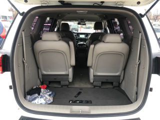 KIA Carnival foto 18