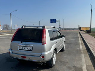 Nissan X-Trail foto 4