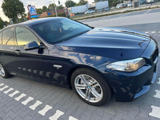 BMW 5 Series foto 3