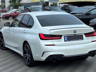 BMW 3 Series foto 4