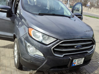 Ford EcoSport foto 1