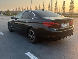 BMW 5 Series foto 4