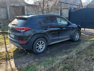 Hyundai Tucson foto 2