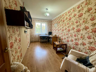 Apartament cu 2 camere, 60 m², Botanica, Chișinău foto 3