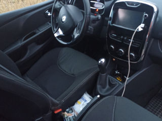 Renault Clio foto 6