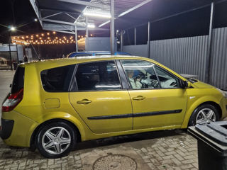 Renault Scenic foto 2