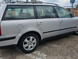 Volkswagen Passat foto 3