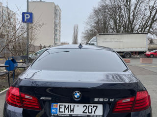 BMW 5 Series foto 4