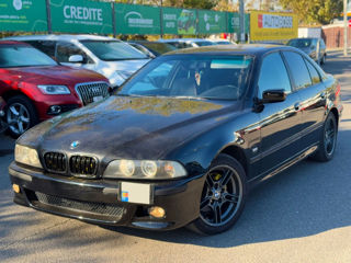 BMW 5 Series foto 2