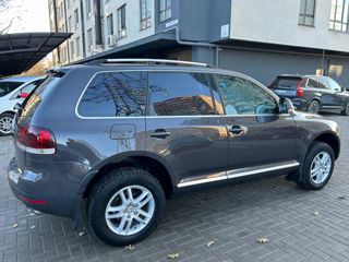 Volkswagen Touareg foto 4