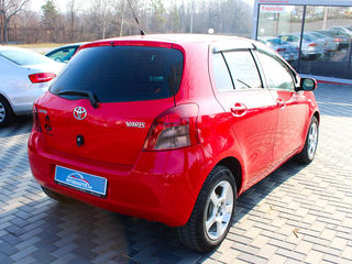 Toyota Yaris foto 4