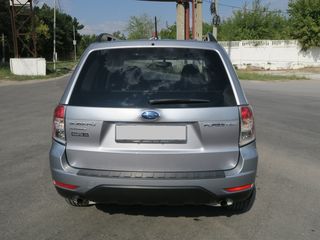 Subaru Forester foto 7