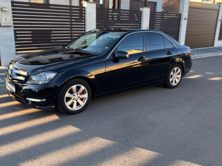 Mercedes C-Class foto 6