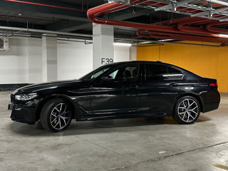 BMW 5 Series foto 2