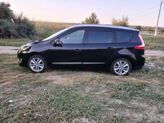 Renault Grand Scenic foto 9