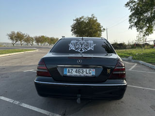 Mercedes E-Class foto 3