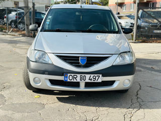 Dacia Logan foto 1