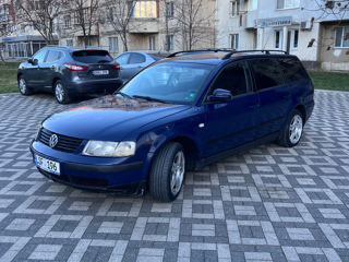 Volkswagen Passat foto 3