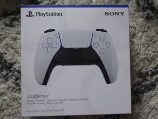 New Sony Playstation 5 DualSense 1250 lei.