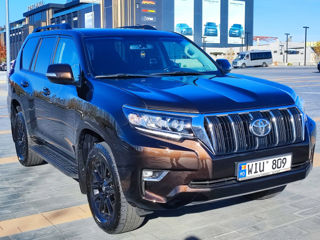 Toyota Land Cruiser Prado foto 2