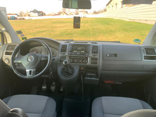 Volkswagen Caravelle foto 3