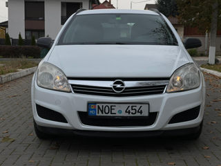 Opel Astra foto 2