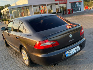 Skoda Superb foto 3