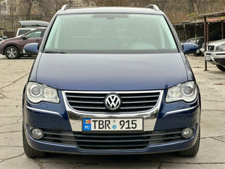 Volkswagen Touran foto 5