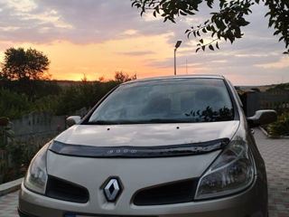 Renault Clio foto 2