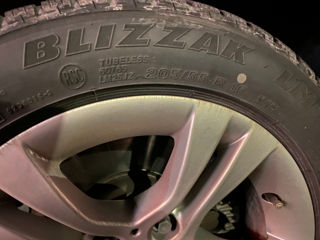 Зимние шины Bridgestone 4шт foto 2