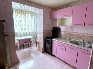 Apartament cu 3 camere, 11 m², Centru, Chișinău foto 3