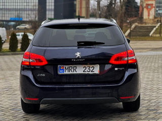 Peugeot 308 foto 4