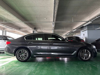 BMW 5 Series foto 4