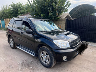 Toyota Rav 4 foto 2