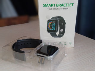 Продам smart bracelet, серебряный цвет! foto 2