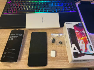 Samsung Galaxy A70 /  6GB Ram / 128GB Memorie