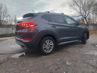 Hyundai Tucson foto 2