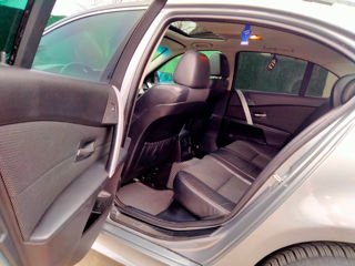 BMW 5 Series фото 7