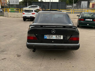 Mercedes Series (W124) foto 6