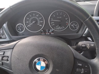 BMW 3 Series foto 8