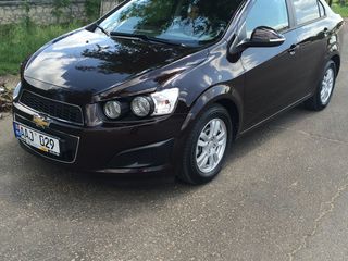 Chevrolet Aveo foto 1